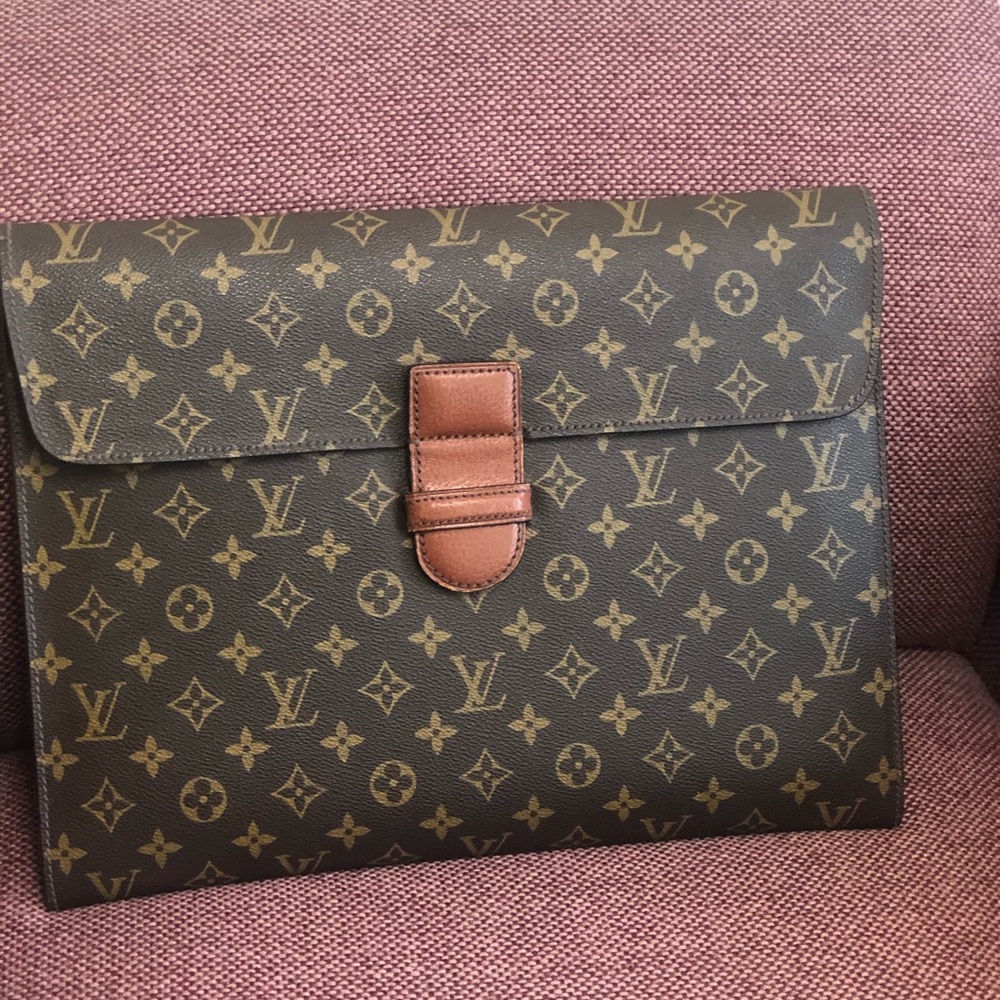 Louis Vuitton monogram portfolio